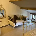Hébergement de vacances La Cour Blanche Verteuil-sur-Charente