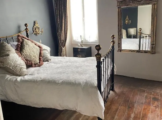 La Cour Blanche Tatil Evi