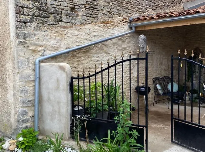 Tatil Evi La Cour Blanche Verteuil-sur-Charente